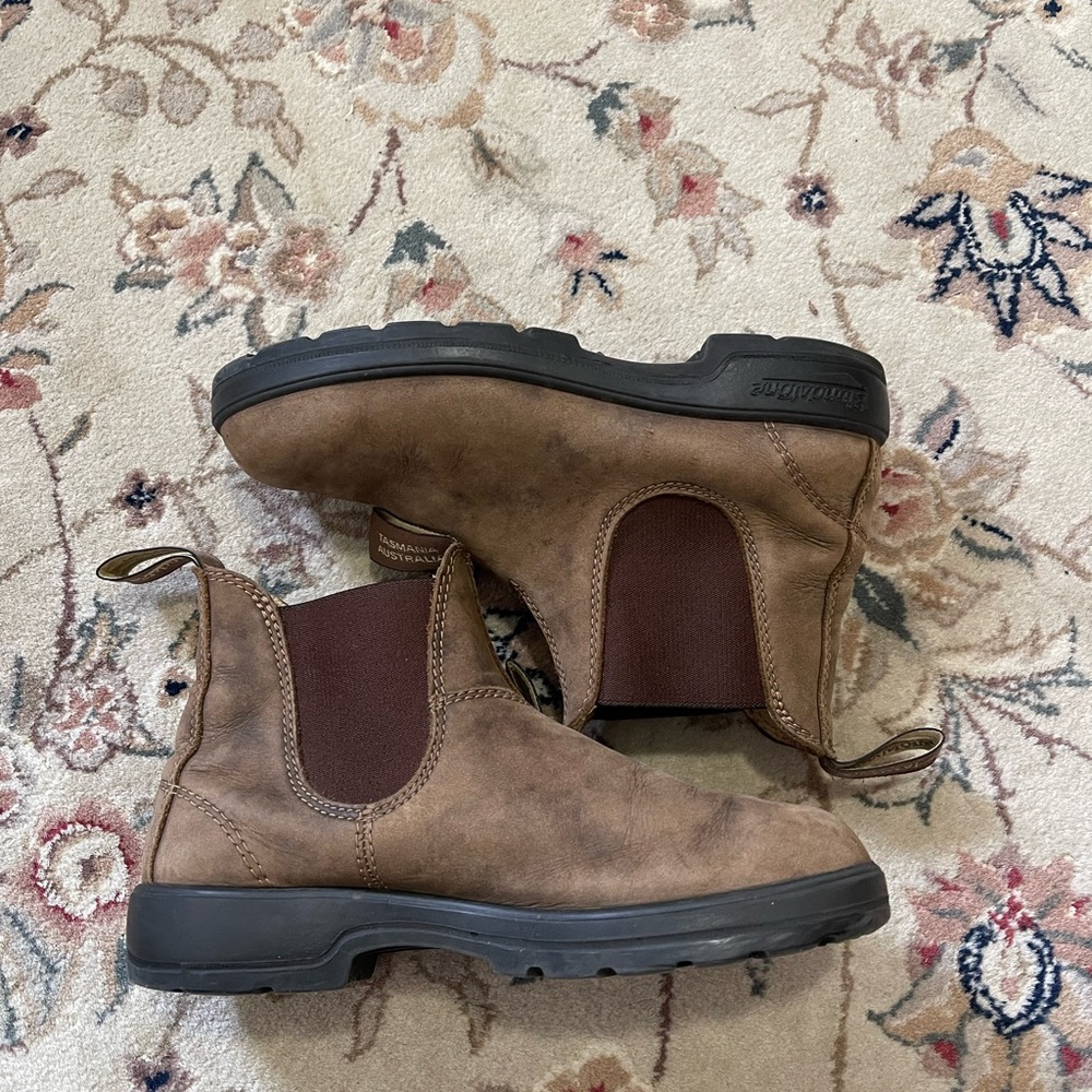 Blundstones